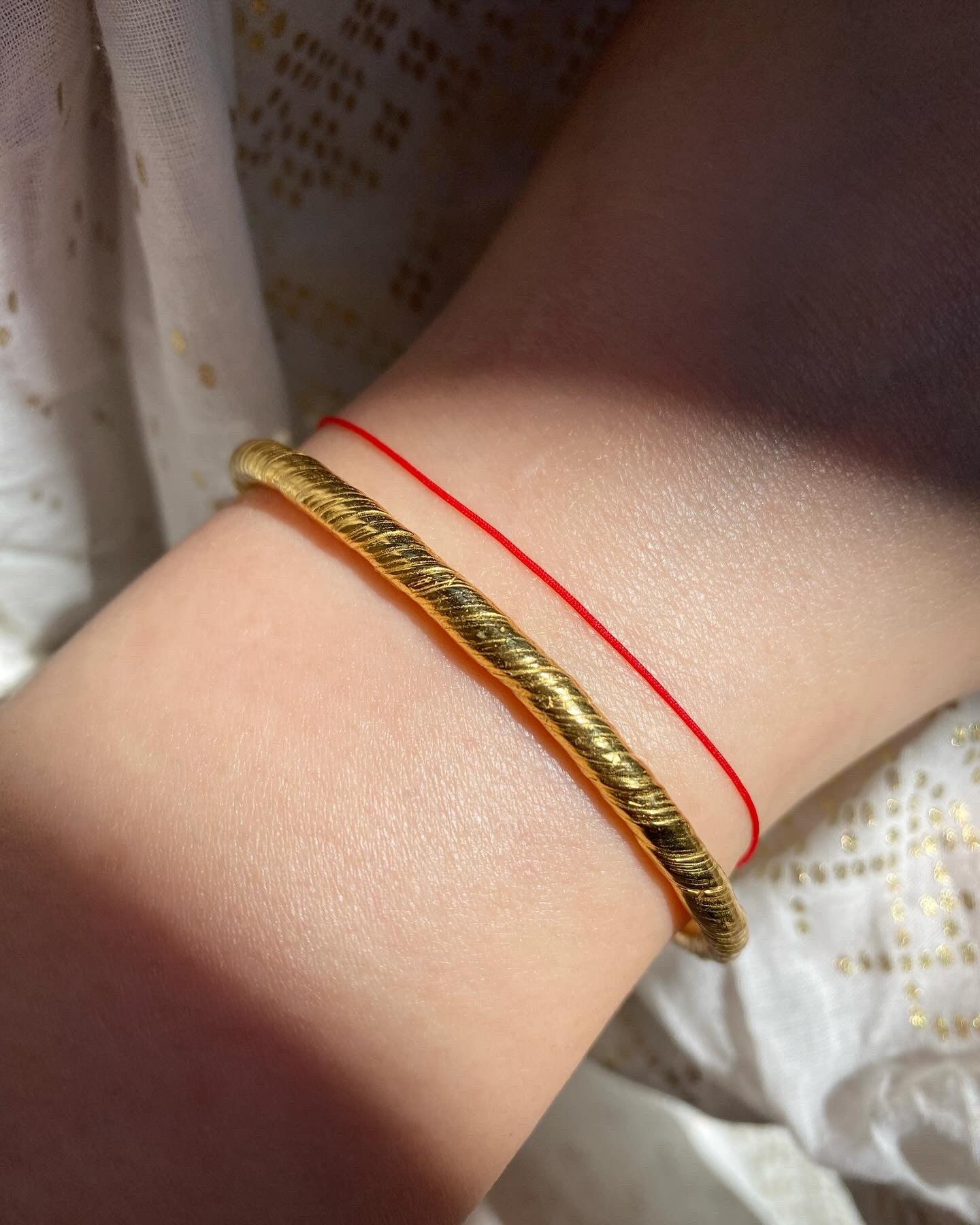 Lilyen Design-Döngü Bileklik
