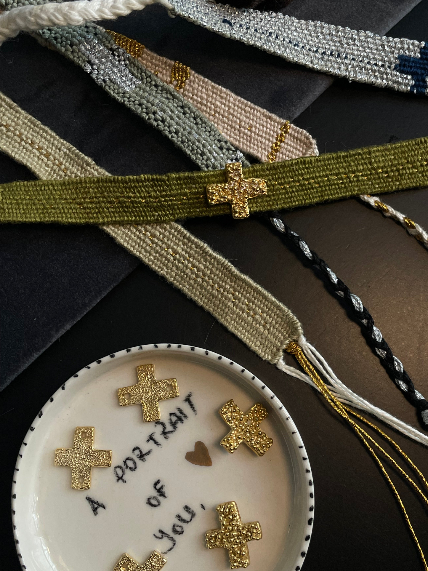 Lilyen Dokuma Bileklik - Artı